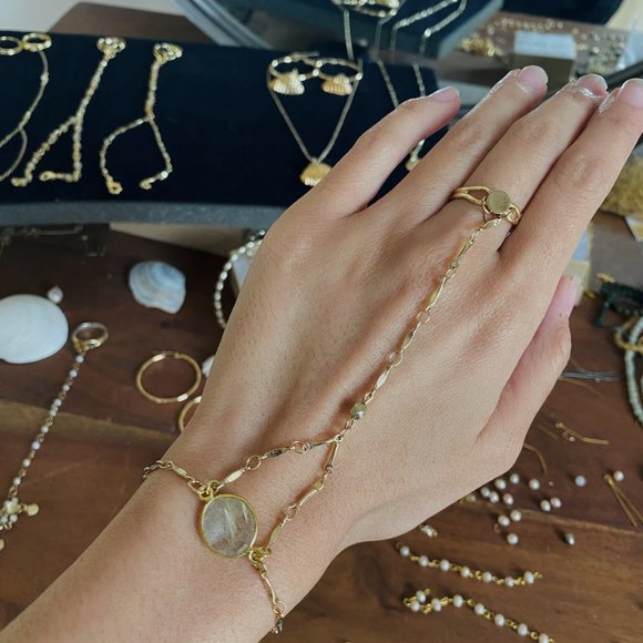 Agate Handchain - Picture 1 of 3